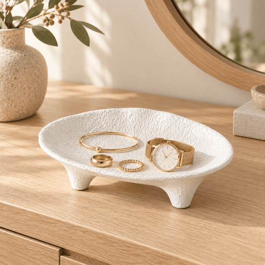 Tria - Three-Legged Ceramic Jewelry Tray - Image