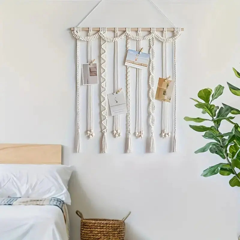 Boho Photo Display Clip Handmade Exquisite Tassel Wall Hanging Decoration Photograph Storage Tool with 20 Wooden Clips