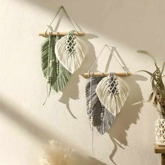 Handmade Macrame Leaf Wall Hanging, Boho Woven Leaves Tapestry, Wall Art for Bedroom Home Decor Gift for Women Girls
